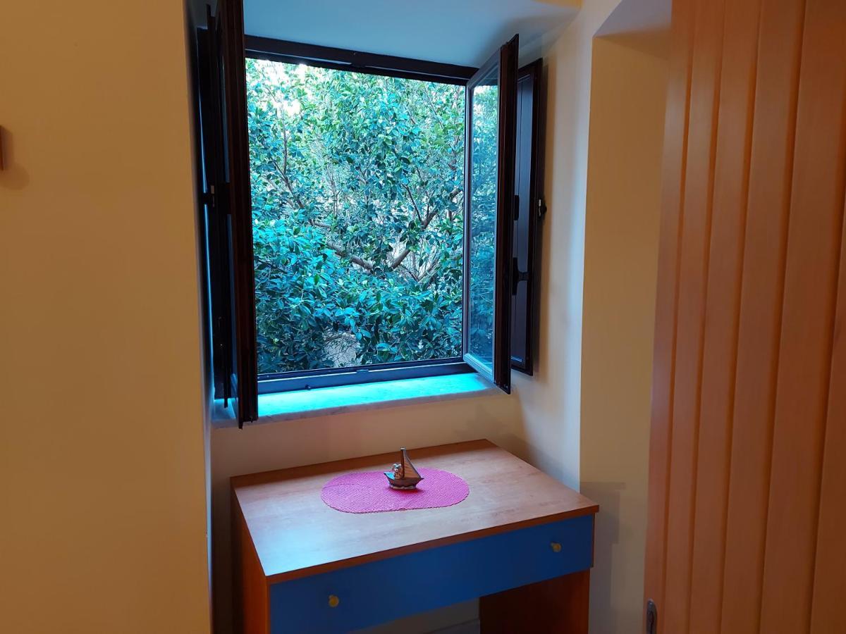 チェファルCasa Vittorioアパートメント エクステリア 写真